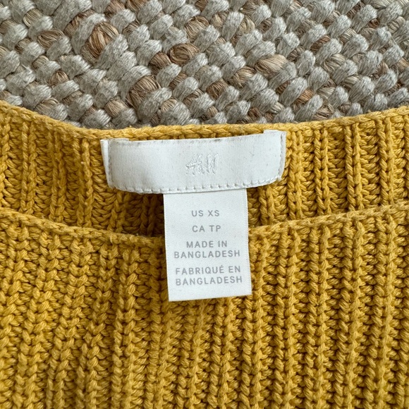 H&M Mustard Yellow Sweater, Size XS - Picture 2 of 3